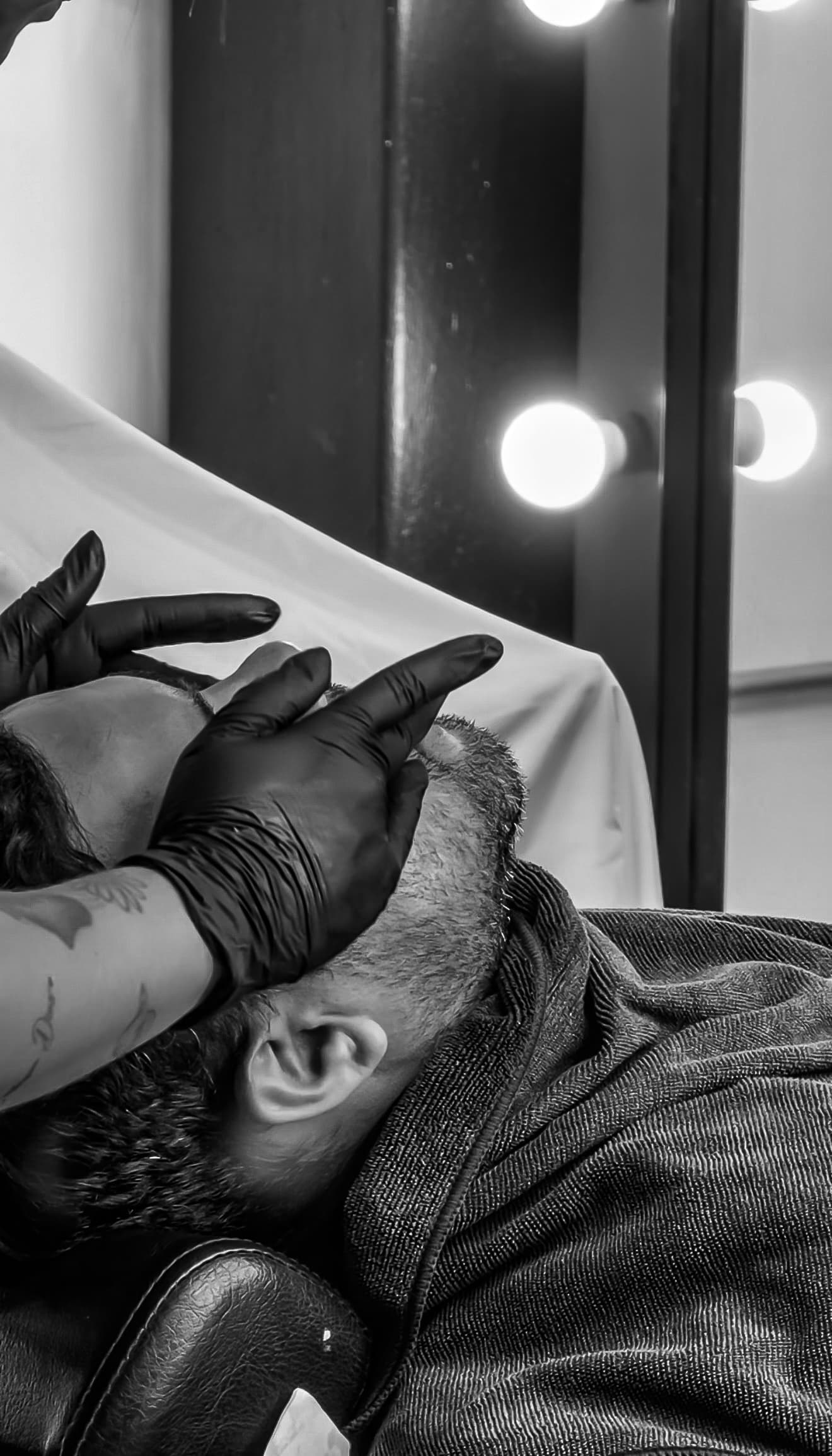 Barberos Barbaros — cuidado y precisión